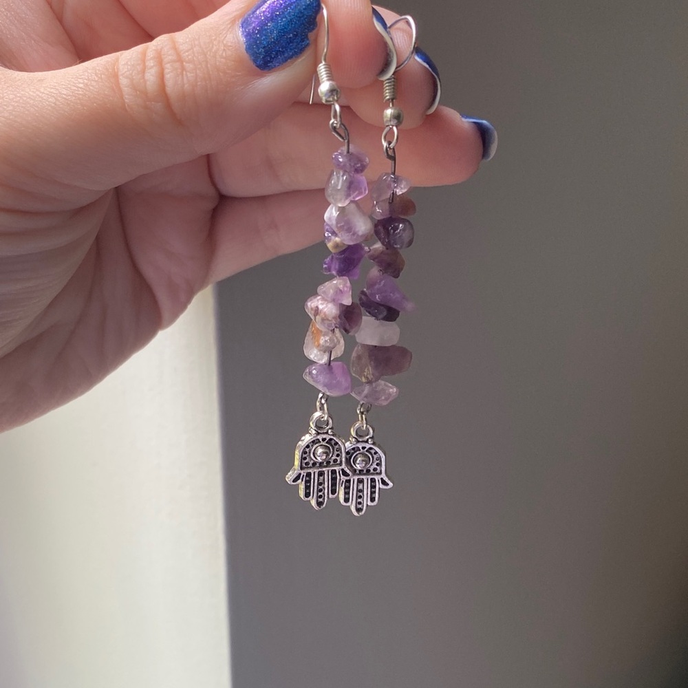 Amethyst & hamsa hand earrings 🪬